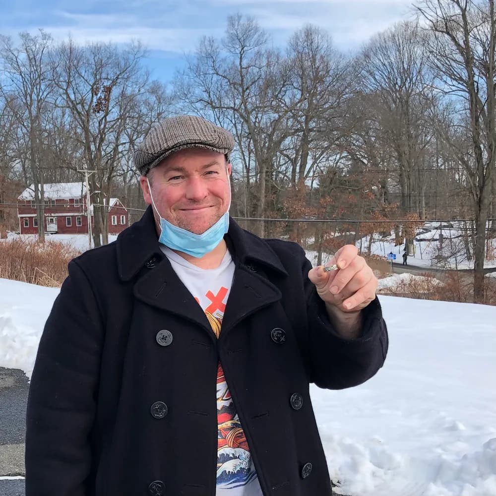 Keith metal detecting in the snow